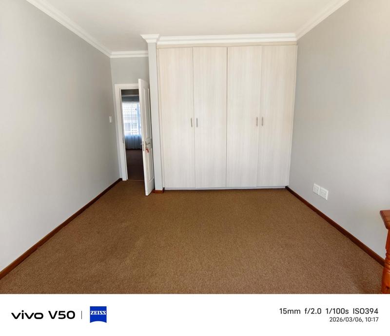 2 Bedroom Property for Sale in Heiderand Western Cape